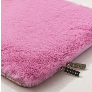 pink fluffy laptop case